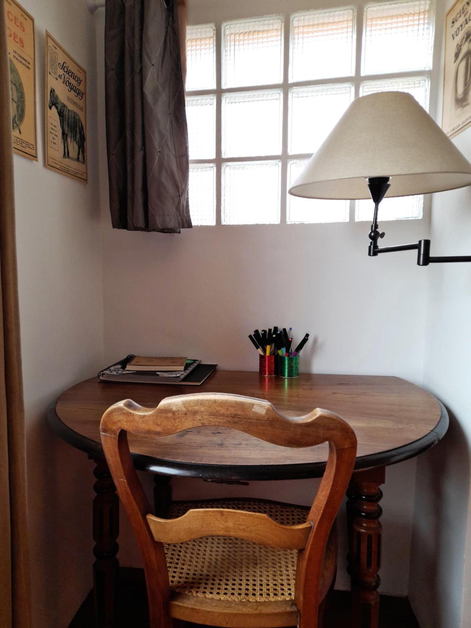 L'atelier Au Coeur Du Village Roussillon en Isere